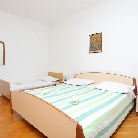 Appartement With Parking Space Sumpetar, Omis - 950 Sumpetar