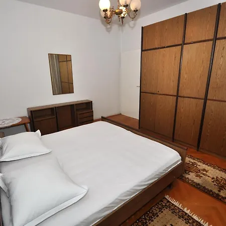 With Parking Space Sumpetar, Omis - 950 Appartement