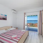 Апартаменты With Parking Space Sumpetar, Omis - 950 Сумпетар