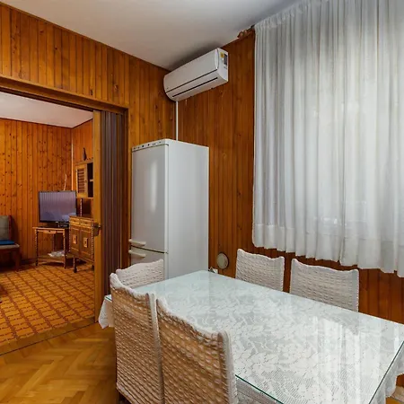 Apartman With Parking Space Sumpetar, Omis - 950 *