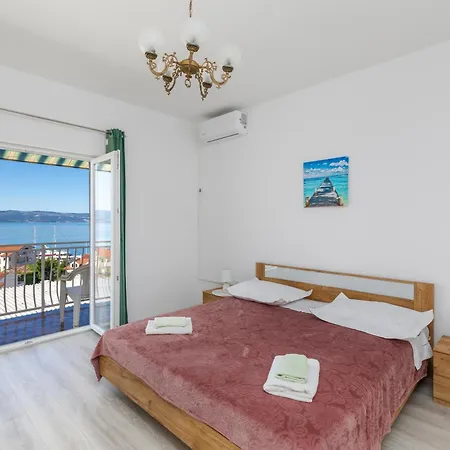 With A Parking Space Sumpetar, Omis - 950 *