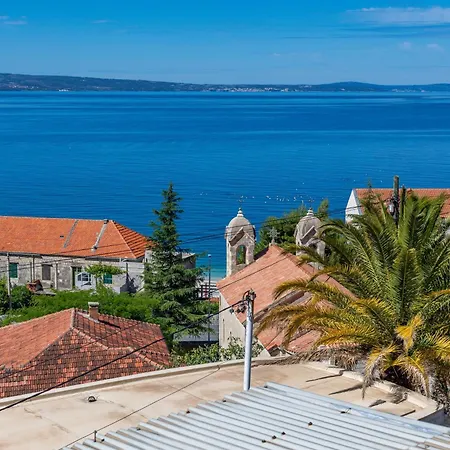 With A Parking Space Sumpetar, Omis - 950 아파트