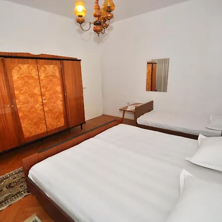 With Parking Space Sumpetar, Omis - 950 Apartament Sumpetar