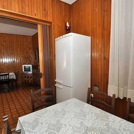Apartament With Parking Space Sumpetar, Omis - 950
